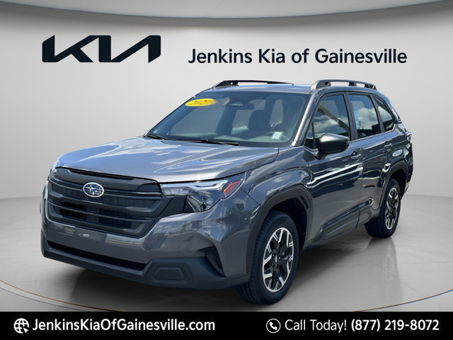 Used 2025 Subaru Forester AWD/4WD image 9