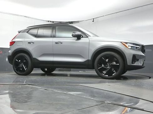 New 2026 Volvo XC40 B5 Ultra w/ Protection Package Premier AWD/4WD image 32