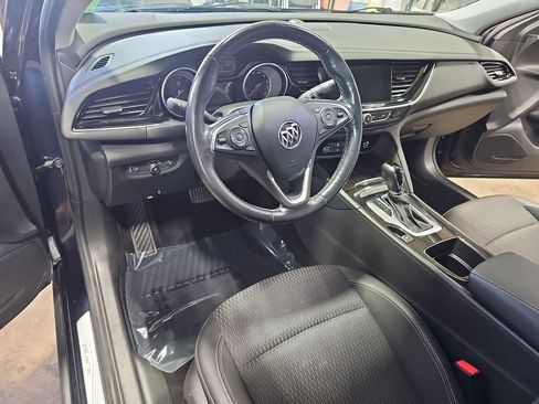 Used 2018 Buick Regal Preferred w/ Driver Confidence Package #1 image 15