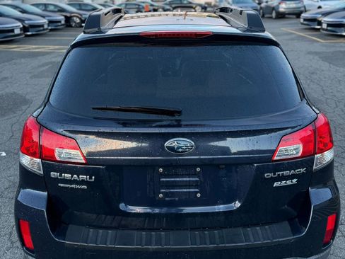 Used 2013 Subaru Outback 2.5i Premium w/ All-Weather Pkg AWD/4WD image 7