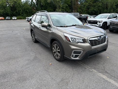 Used 2020 Subaru Forester Limited AWD/4WD image 5