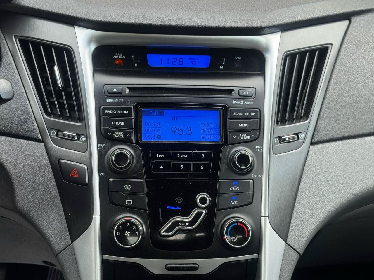 Used 2013 Hyundai Sonata GLS FWD image 12