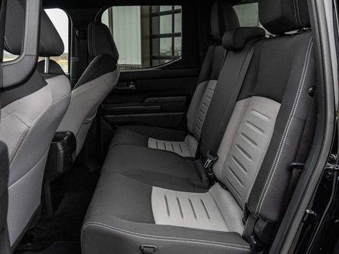 Used 2025 Toyota Tacoma 4x4 Double Cab image 7