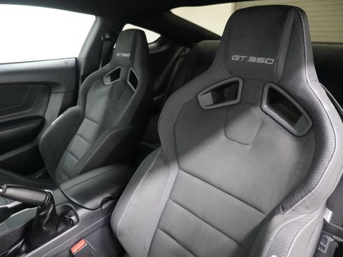 Used 2017 Ford Mustang Shelby GT350 w/ Electronics Package image 12