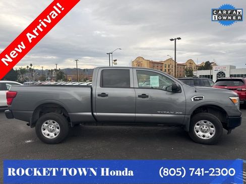Used 2017 Nissan Titan S image 4