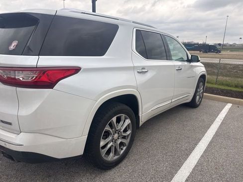 Used 2018 Chevrolet Traverse Premier AWD/4WD image 3