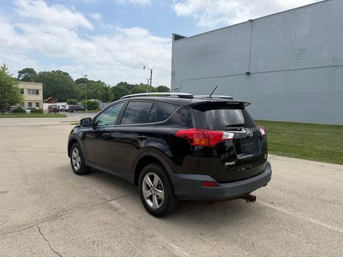 Used 2015 Toyota RAV4 XLE AWD/4WD image 5