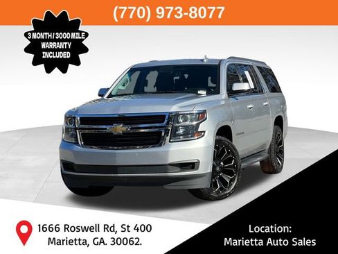 Used 2019 Chevrolet Suburban LT image 1