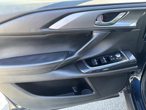Used 2019 MAZDA CX-9 Touring image 17