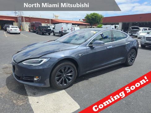 Used 2020 Tesla Model S Long Range Plus image 1