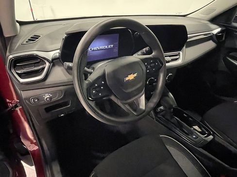 Used 2024 Chevrolet TrailBlazer LS w/ LS Convenience Package image 19