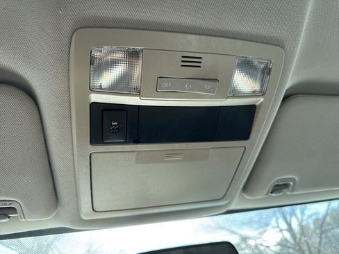 Used 2016 Toyota Tacoma SR5 image 9