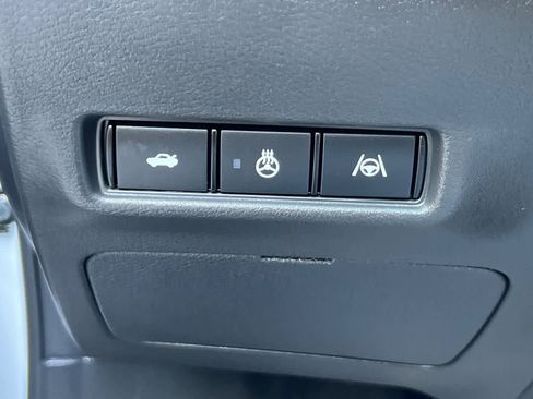 New 2026 Nissan Sentra SR FWD image 31