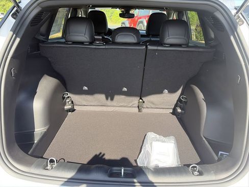 New 2026 Jeep Compass Latitude image 32