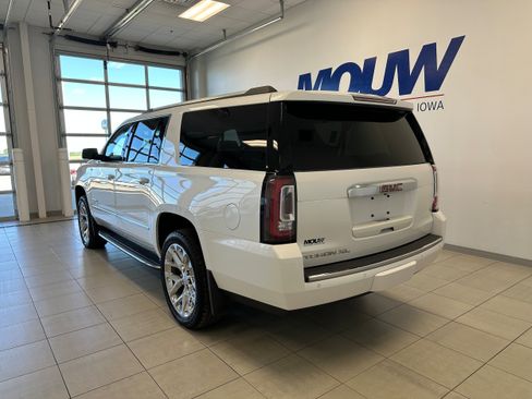 Used 2018 GMC Yukon XL Denali w/ Open Road Package AWD/4WD image 6