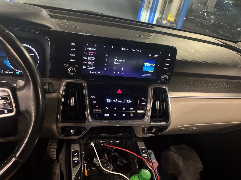 Used 2023 Kia Sorento SX Prestige AWD/4WD image 8