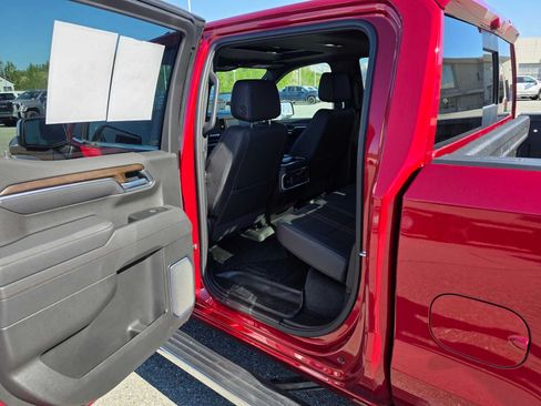 Used 2026 Chevrolet Silverado 1500 High Country AWD/4WD image 15