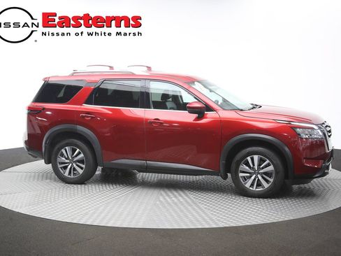 Used 2023 Nissan Pathfinder SL w/ Lighting Package (N92) AWD/4WD image 42