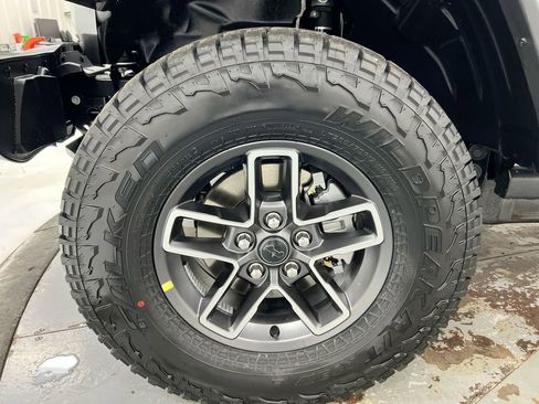 New 2026 Jeep Gladiator Mojave image 26