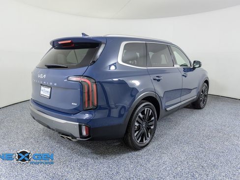Used 2025 Kia Telluride SX w/ SX Captain's Chair Package AWD/4WD image 8