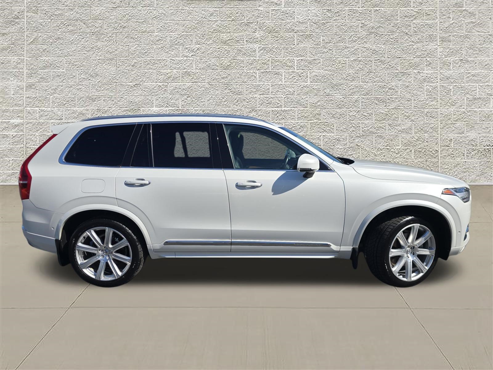 Used 2018 Volvo XC90 T6 Inscription w/ Convenience Package AWD/4WD image 8