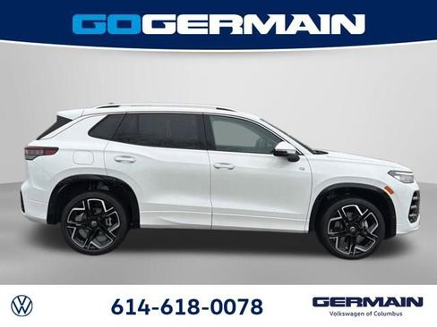 New 2026 Volkswagen Tiguan SEL R-Line image 4