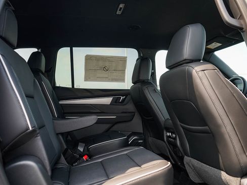 New 2026 Buick Enclave Preferred w/ Power Package AWD/4WD image 14