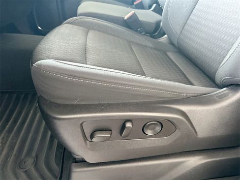 Used 2023 Chevrolet Silverado 1500 LT image 12