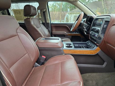 Used 2015 Chevrolet Silverado 1500 High Country w/ High Country Premium Package image 67