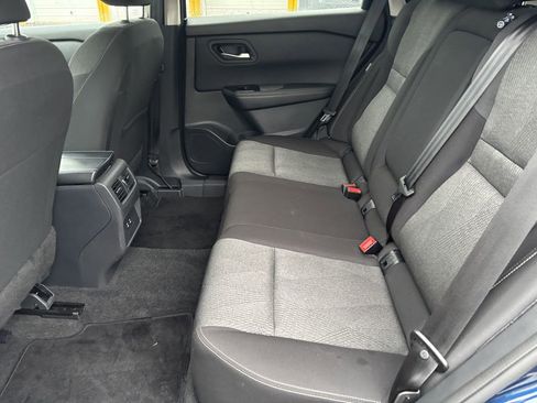 Used 2025 Nissan Rogue SV image 20