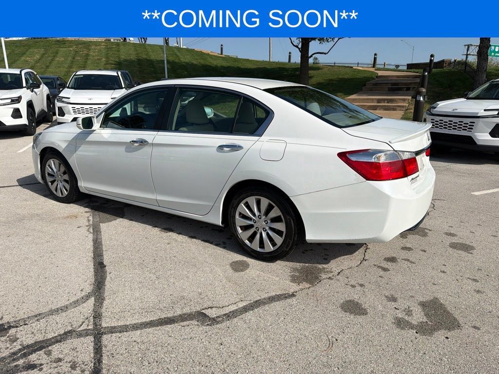 Used 2014 Honda Accord EX image 10