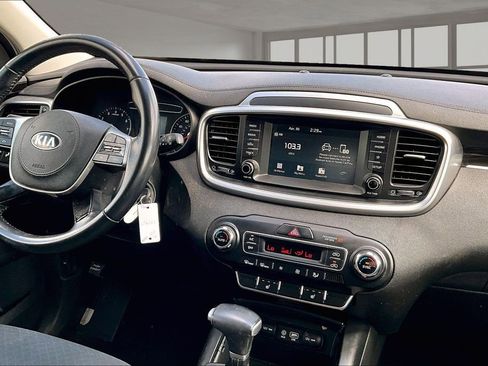 Used 2020 Kia Sorento LX w/ LX I4 Convenience Package AWD/4WD image 8
