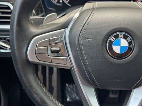 Used 2019 BMW 740i w/ M Sport Package RWD image 21