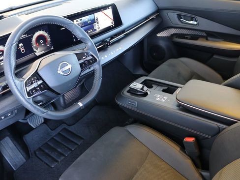 Used 2023 Nissan Ariya AWD image 20
