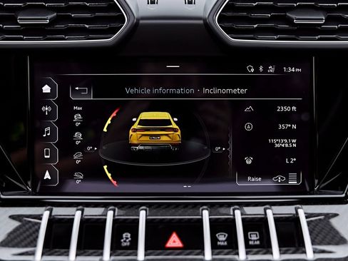 Used 2021 Lamborghini Urus AWD/4WD image 96