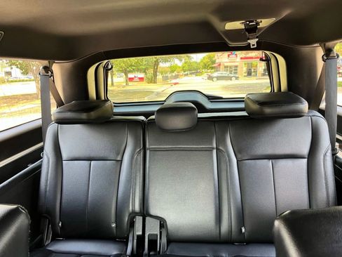 Used 2019 Ford Expedition Max XLT w/ Equipment Group 201A AWD/4WD image 16