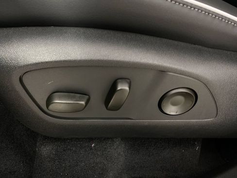 Used 2026 Buick Enclave Sport Touring w/ Power Package FWD image 12