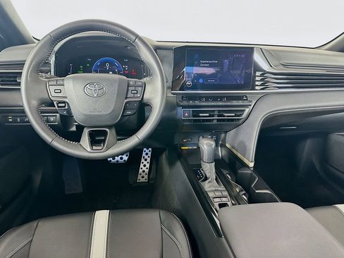 Used 2025 Toyota Camry SE FWD image 22