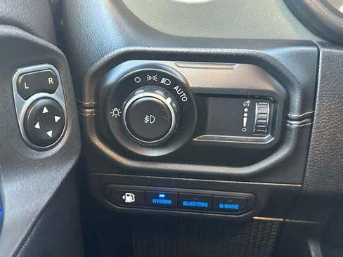 Used 2024 Jeep Wrangler High Altitude image 14
