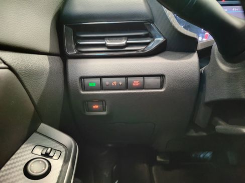 Used 2020 Nissan Sentra SV image 19