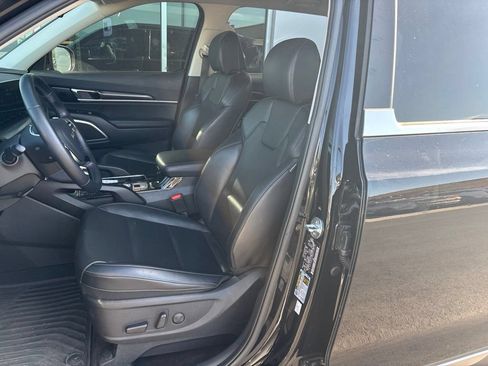 Certified 2024 Kia Telluride S AWD/4WD image 12
