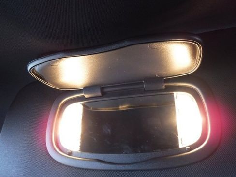 New 2026 Chrysler Pacifica Select w/ S Appearance Package image 39