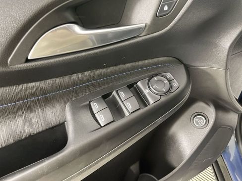 Used 2025 Buick Envista Sport Touring w/ Convenience II Package image 21