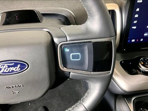 Certified 2025 Ford Expedition Max Active AWD/4WD image 15