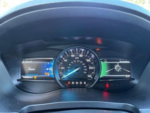 Used 2018 Ford Explorer XLT w/ Equipment Group 201A AWD/4WD image 22