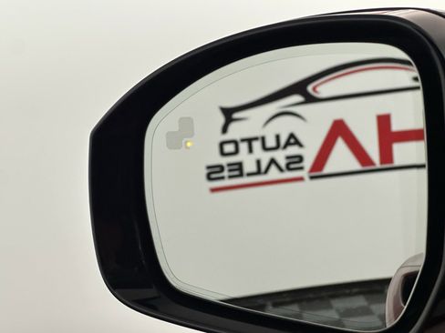 Used 2020 Land Rover Range Rover Sport SVR image 46