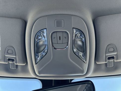 Used 2022 Jeep Compass Latitude image 14