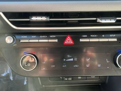 Used 2024 Hyundai Sonata SEL FWD image 13