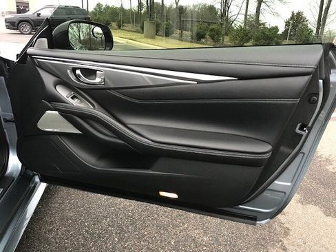 Used 2019 INFINITI Q60 3.0t Luxe w/ Essential Package image 21