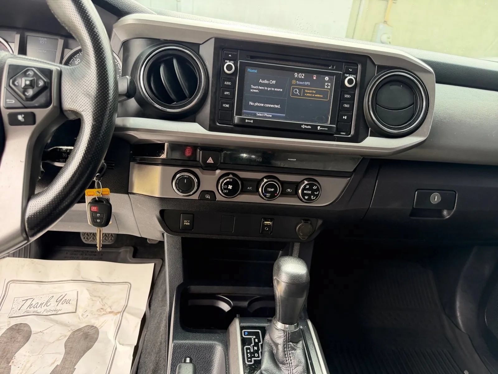 Used 2016 Toyota Tacoma SR5 AWD/4WD image 16